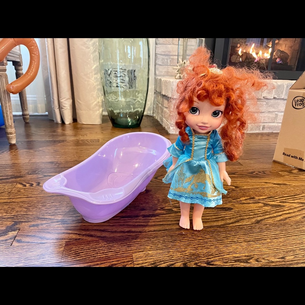 Merida doll & bathtub